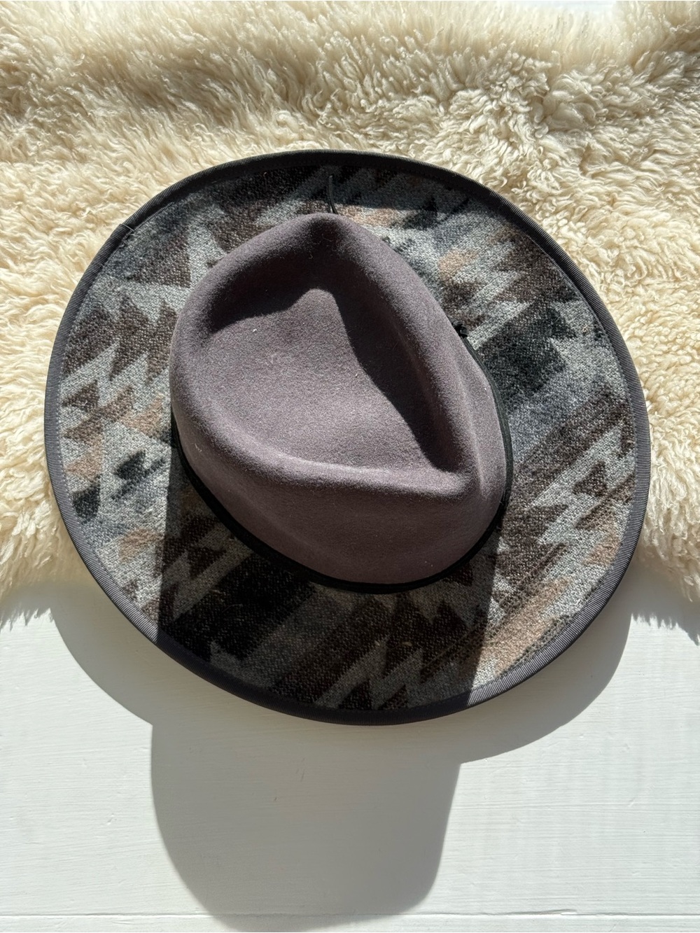 Stylish Felt Wide-Brim Hat